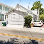 Charmayne\'S Cottages - Truman @ Duval